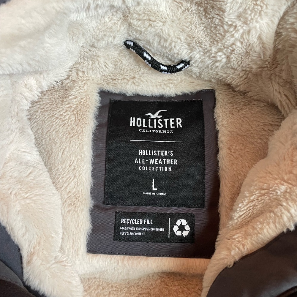 Hollister Men's Charcoal Hooded Puffer Jacket - Picture 2 of 3
